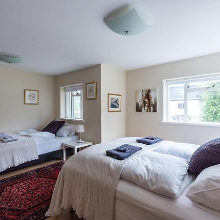 Guesthouse Akureyri - Apartments Near Down Town Buitenkant foto