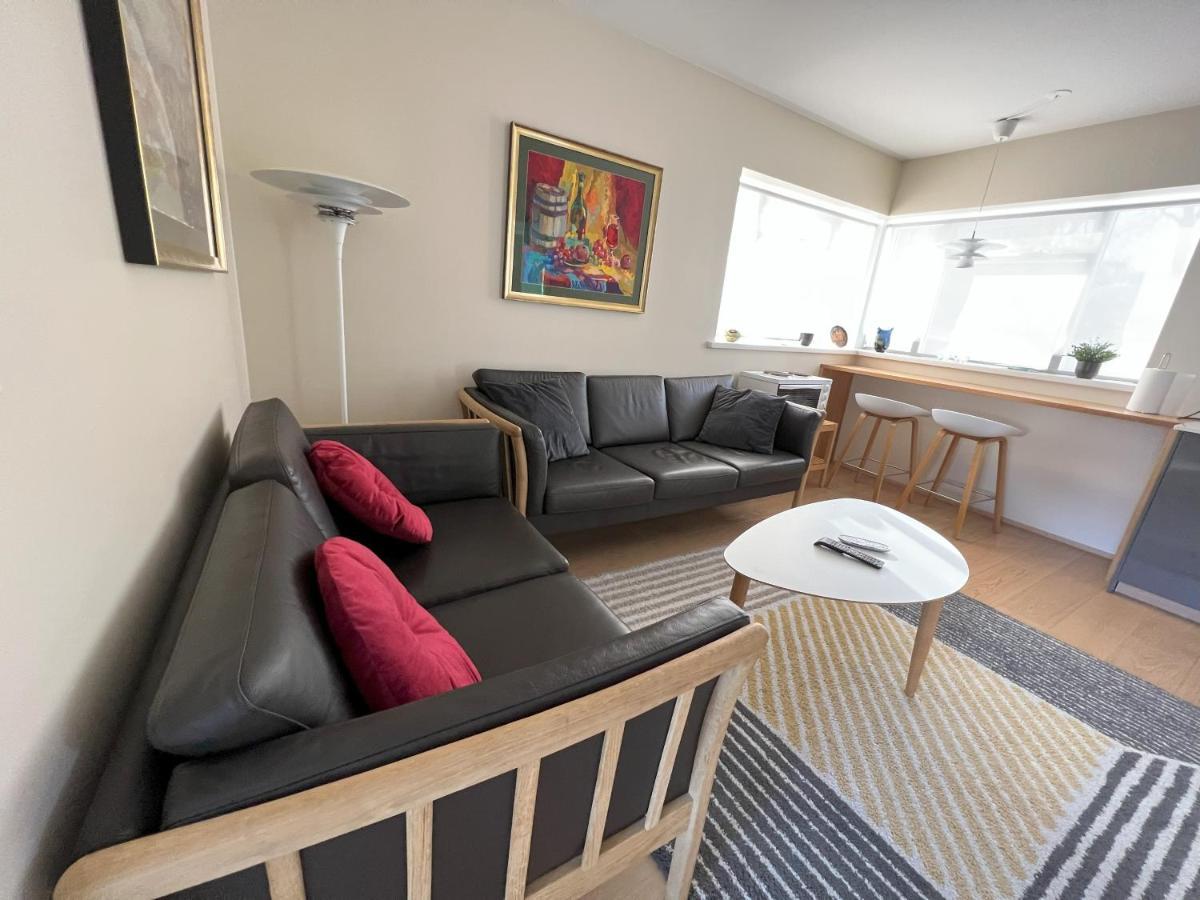 Guesthouse Akureyri - Apartments Near Down Town Buitenkant foto