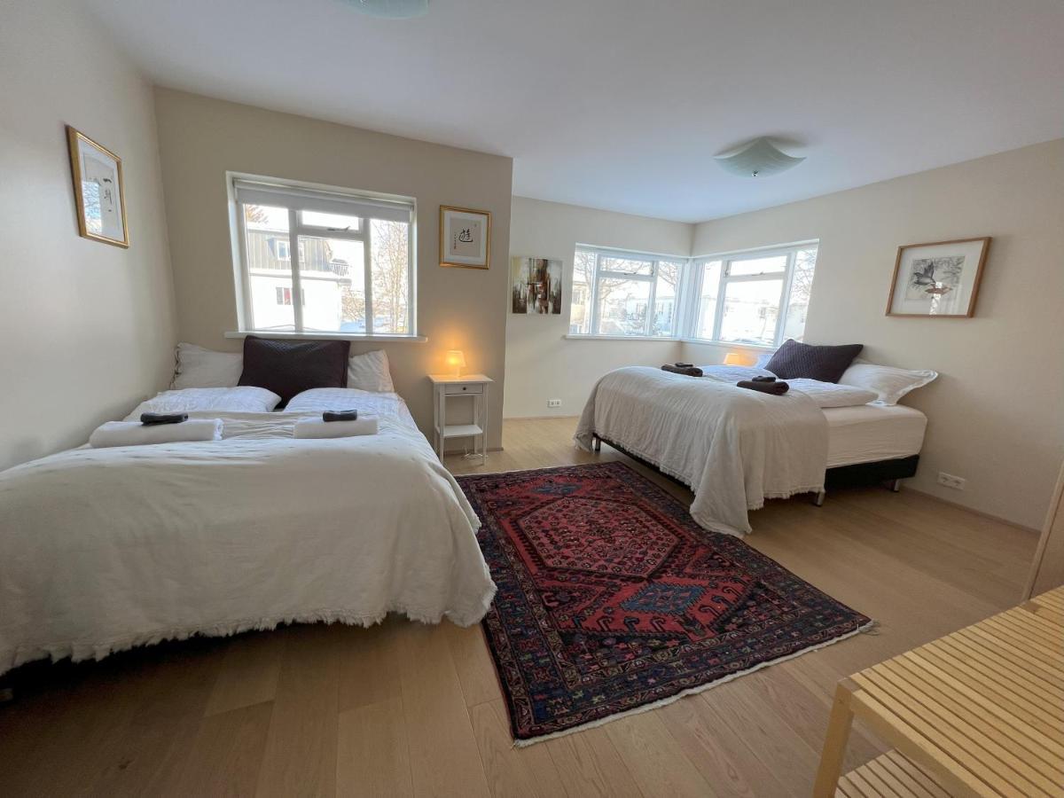 Guesthouse Akureyri - Apartments Near Down Town Buitenkant foto