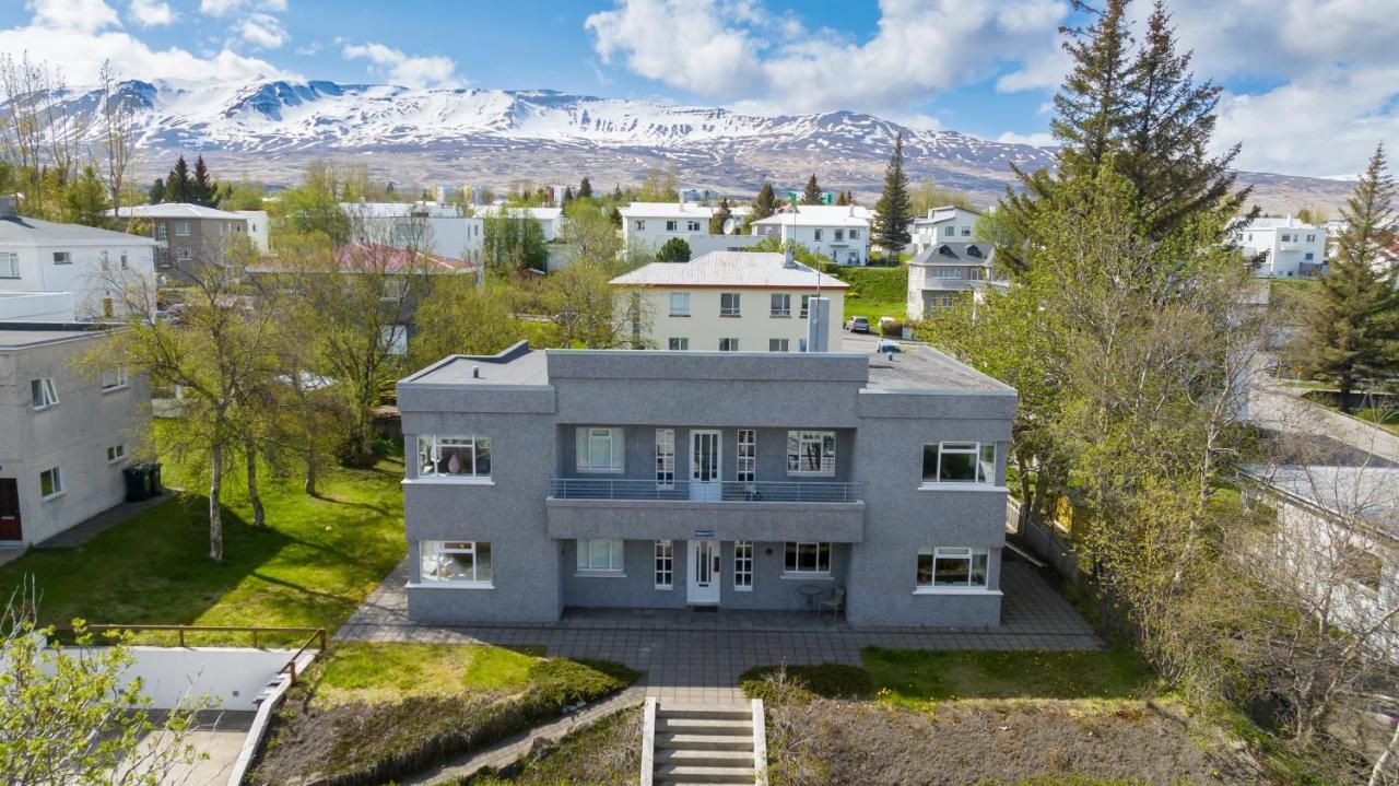Guesthouse Akureyri - Apartments Near Down Town Buitenkant foto