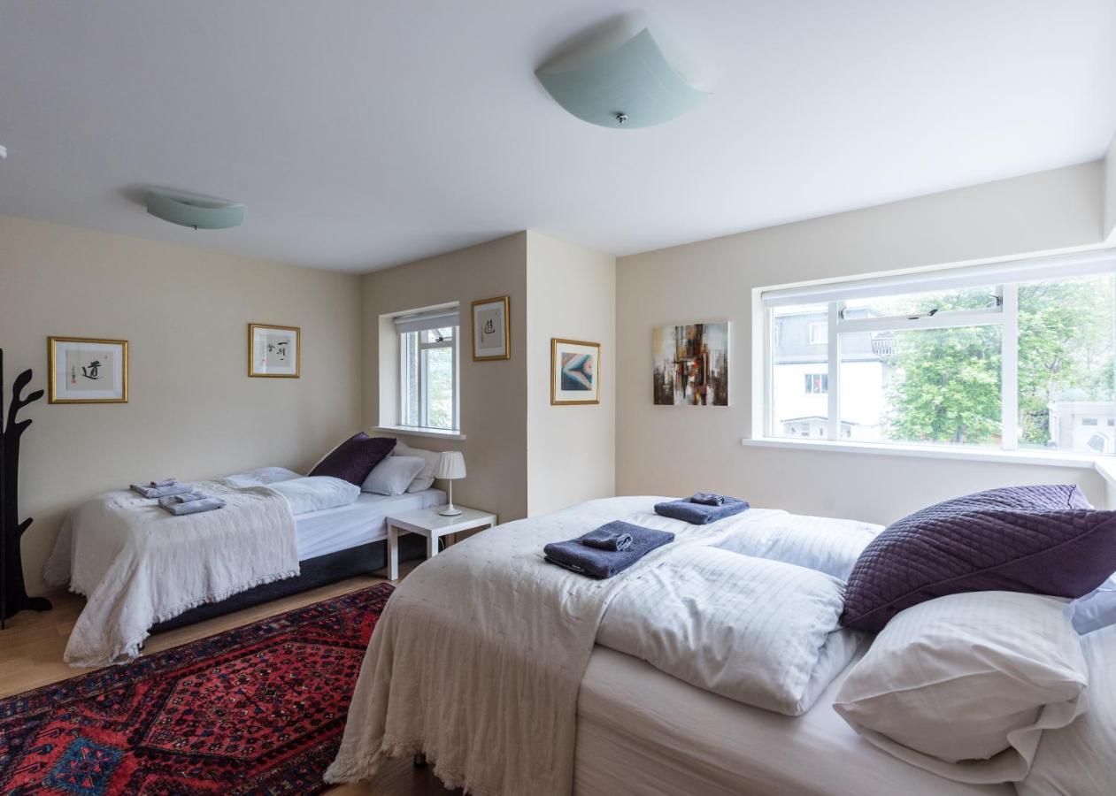 Guesthouse Akureyri - Apartments Near Down Town Buitenkant foto